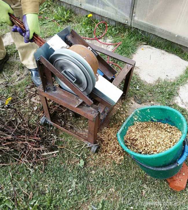  для травы своими руками: Как сделать садовый измельчитель .