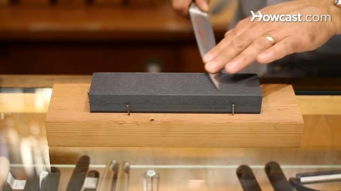 Как правильно точить нож на камне